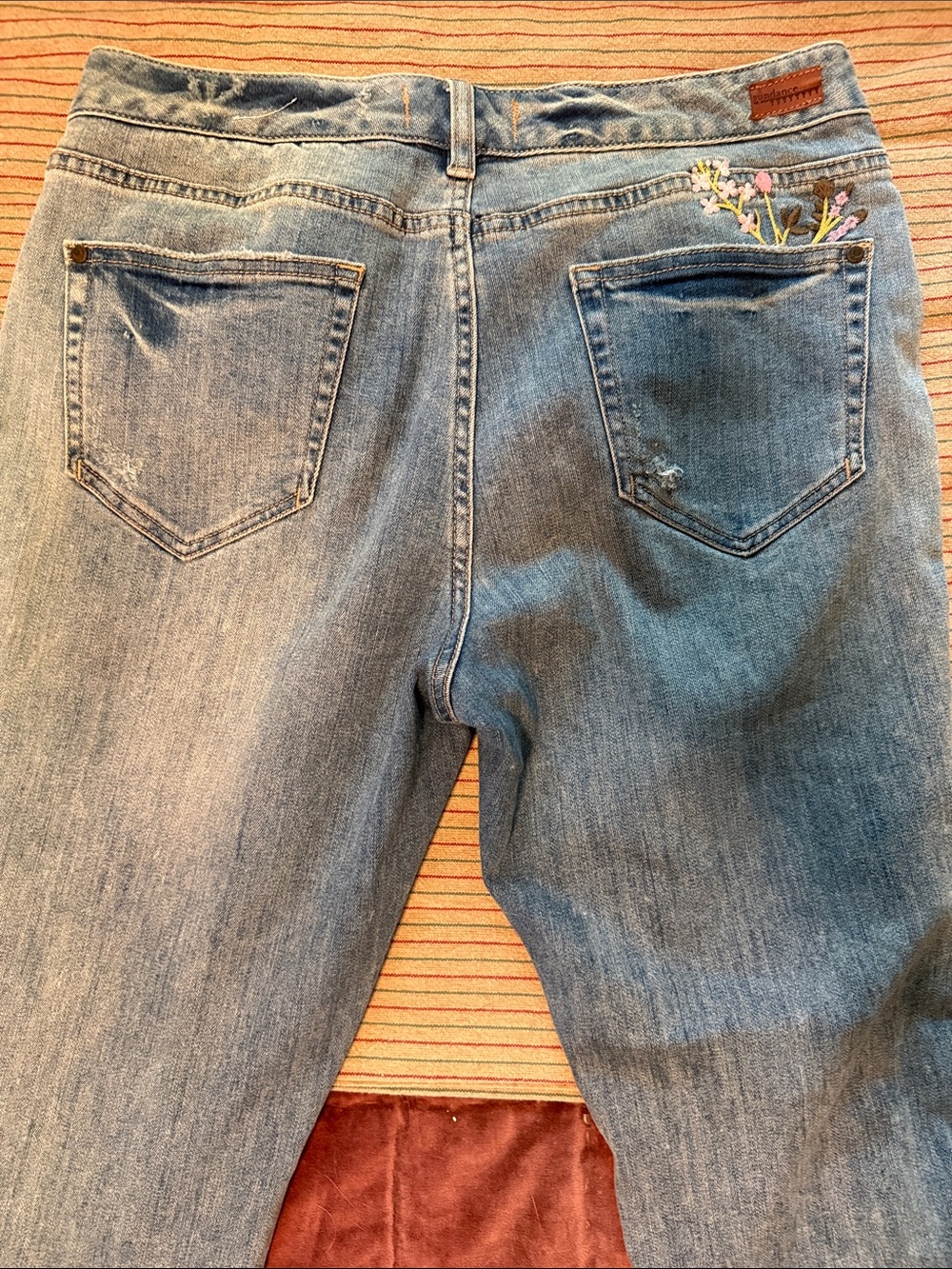 SUNDANCE Embroidered Floral Women's Jeans - Picture 5 of 8